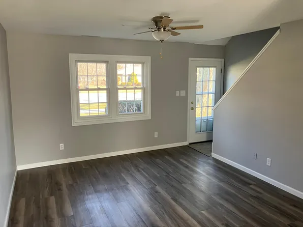 2104 E Glendale Blvd, Valparaiso, IN 46383