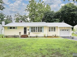 168 Momar Dr, Ramsey, NJ 07446