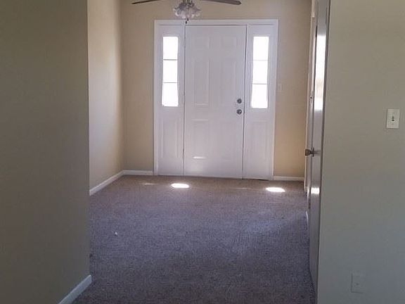 3rd image of 805 Flanders Ln APT 8