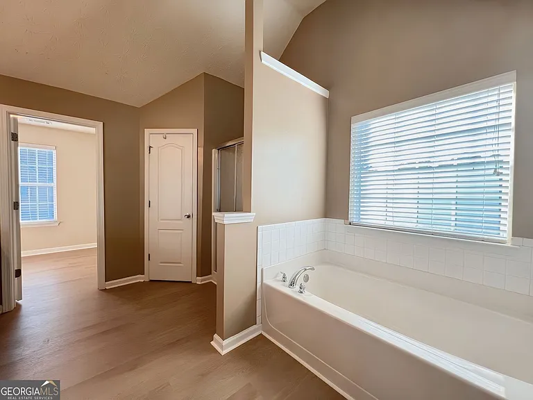 2751 Spence Ct — Photo 43
