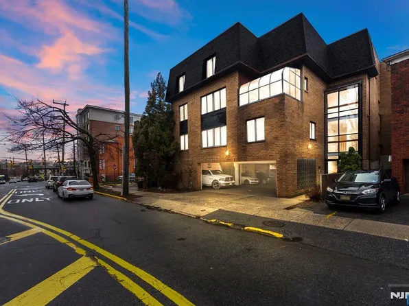319 Gorge Road #5, Cliffside Park, NJ 07010