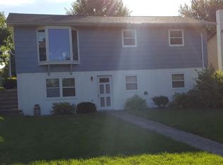 1017 N Valley St, New Ulm, MN 56073