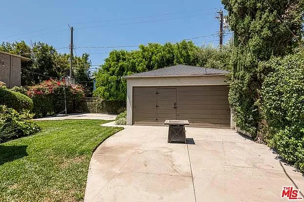 4177 Fair Ave — Photo 6