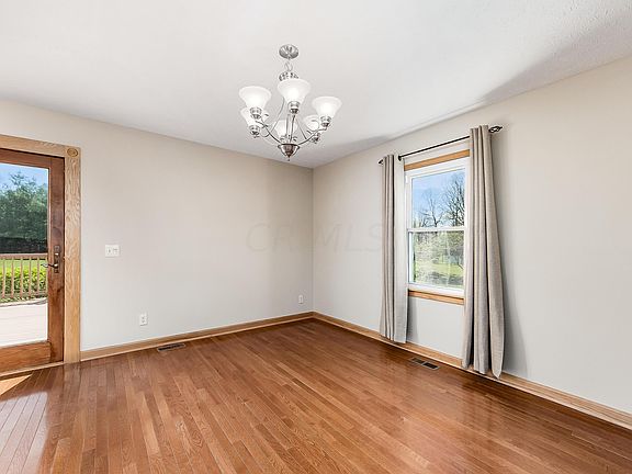 5th image of 259 Chateaugay Dr