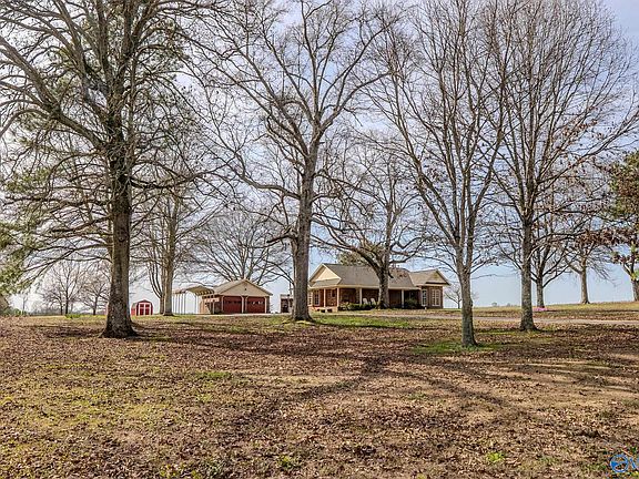 2nd image of 401 County Road 302