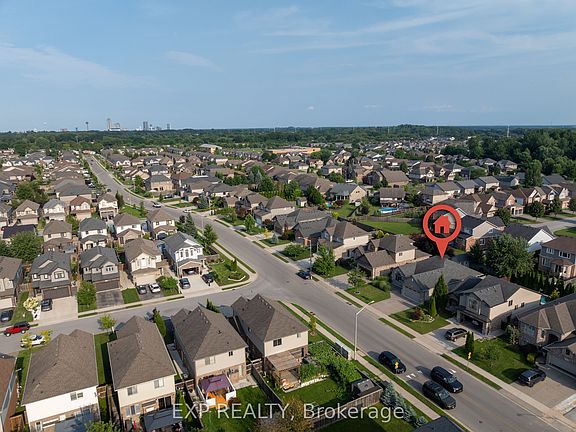 3rd image of 8736 Angie Dr