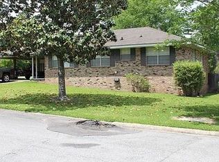 3301 Fernway Dr, Hattiesburg, MS 39401