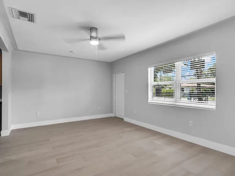 351 NE 82nd St #1 — Photo 25
