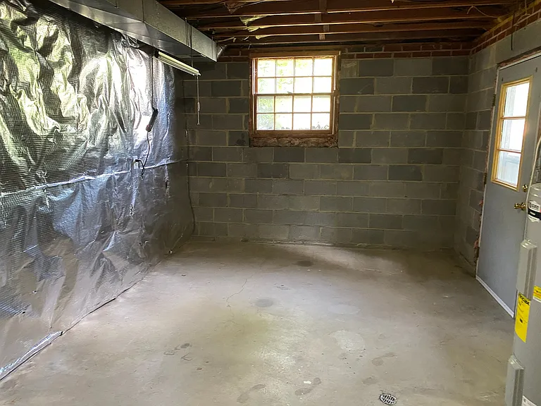 715 Scott Dr — Photo 17