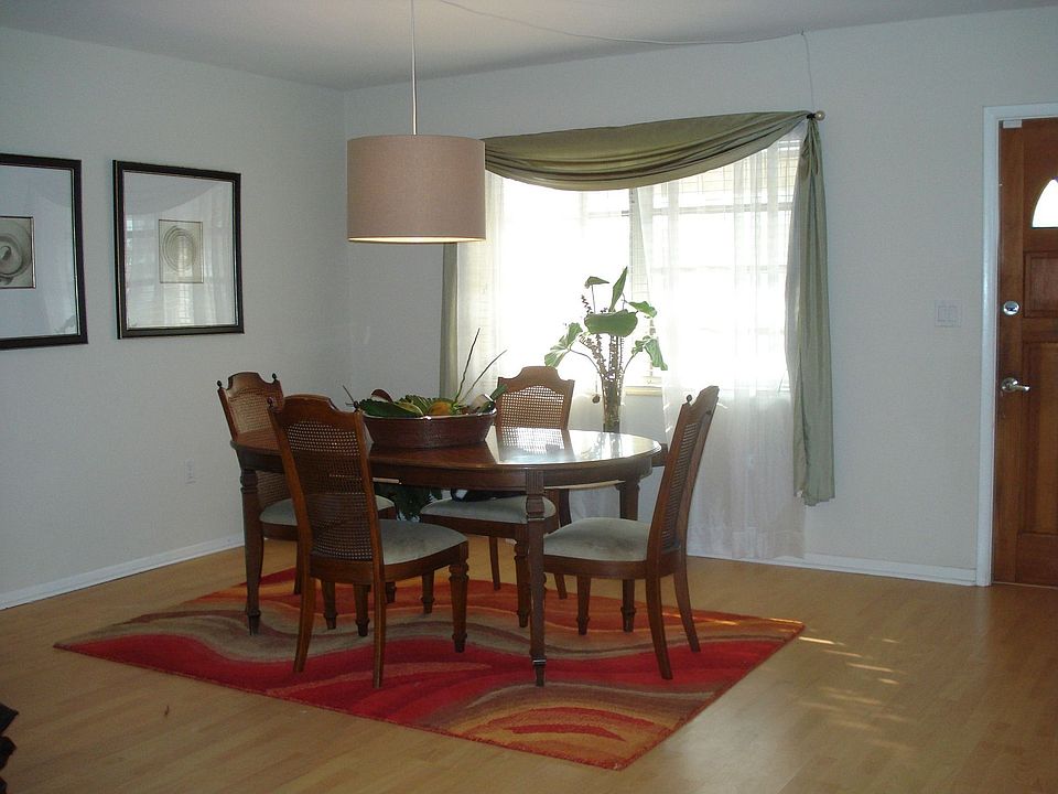 2nd image of 9860 Jamaica Dr