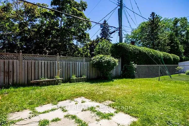 2430 Iris St #B — Photo 24