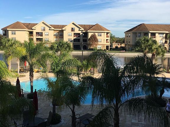2nd image of 1600 Villa Capri Cir APT 213