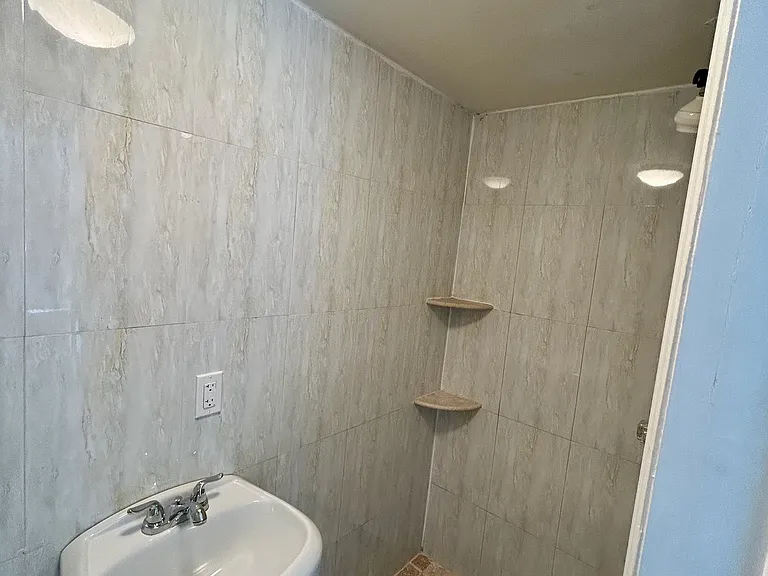 8 Drumlin Rd — Photo 21
