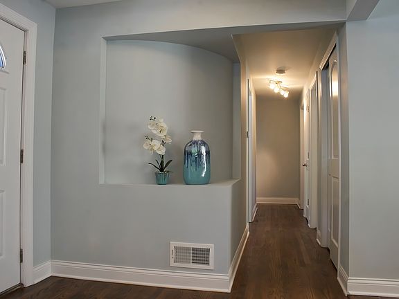 3rd image of 8938 S Claremont Ave