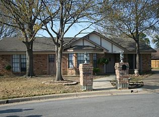 3703 Village Glen Trl, Arlington, TX 76016