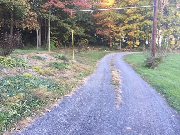 55 Roys Lane driveway