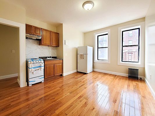 3rd image of 993 President St #4B