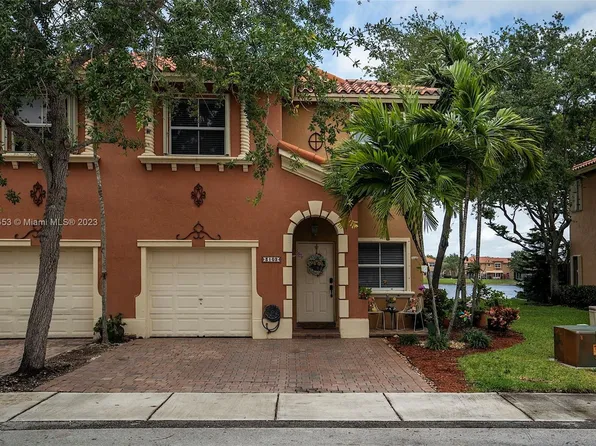 3102 SW 152nd Pl, Miami, FL 33185