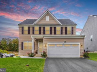 13 Tremont Ter, Falling Waters, WV 25419