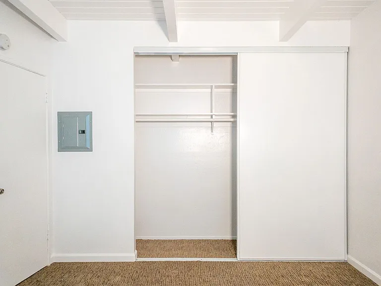 10 Park Ave #7 — Photo 18