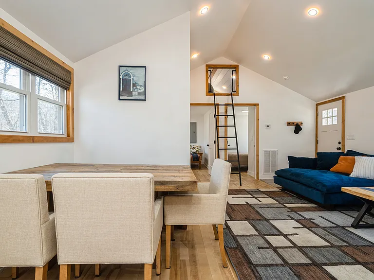 100 Poplar Ln — Photo 21