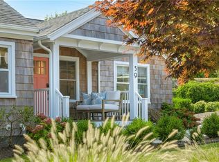 39 Bateman Ave, Newport, RI 02840