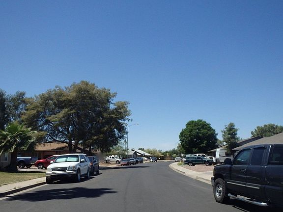 4th image of 2432 E Juanita Ave