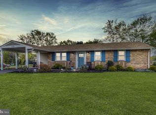 12199 Cavalier Dr, Dunkirk, MD 20754