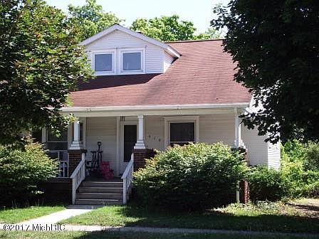 1st image of 410 N Main St