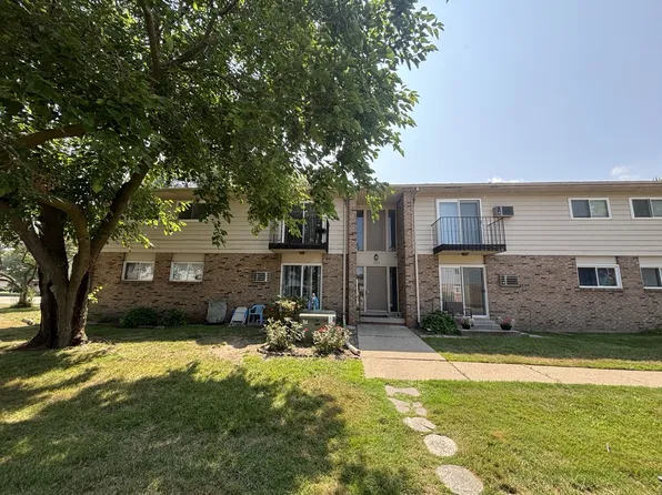 31577 Fraser Dr APT 2, Fraser, MI 48026