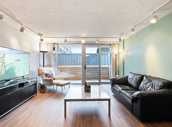 5th image of 1580 Sherman Ave APT 509