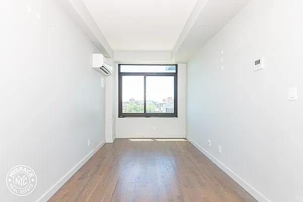 Rented by MySpaceNYC | media 66