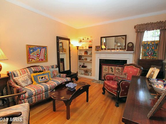 3rd image of 1201 Seaton Ln