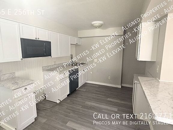 3rd image of 1565 E 256th St