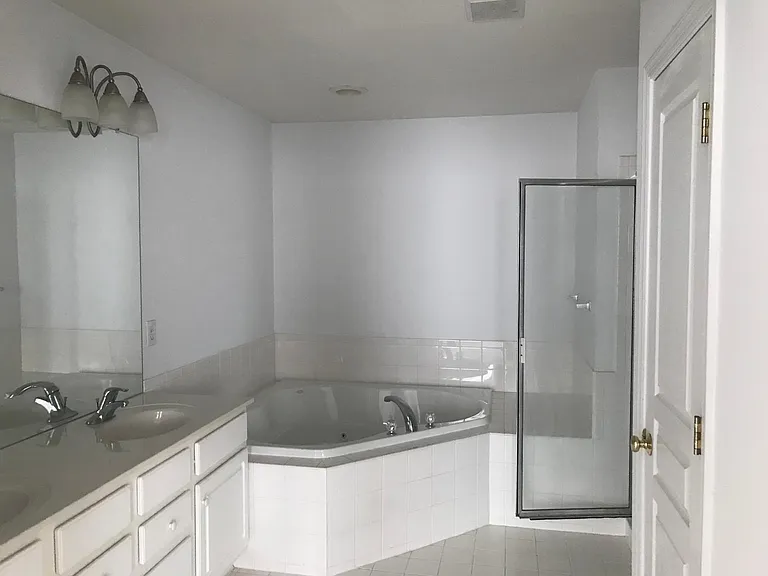33 Cornerstone Ct — Photo 16