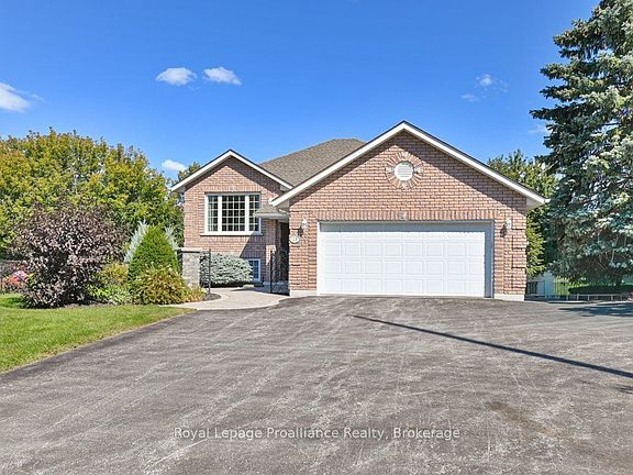 2nd image of 128 Maple Dr