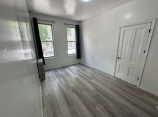 2015 Greene Ave #1A, Ridgewood, NY 11385
