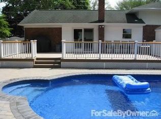 46 Delaware Ave, Commack, NY 11725