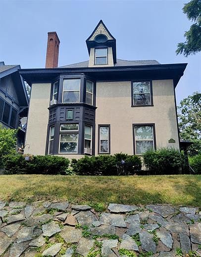 1st image of 583 Lincoln Ave