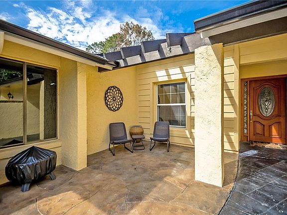 3rd image of 376 Cypress Landing Dr