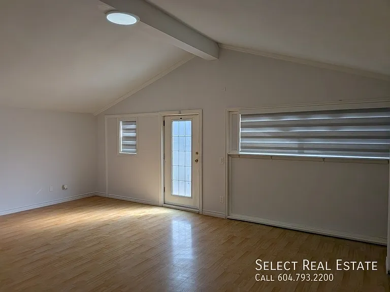 46365 Cessna Dr — Photo 16