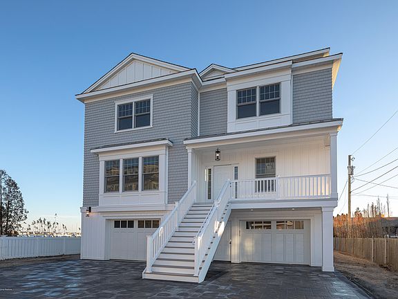 2nd image of 1736 Bay Isle Drive #A