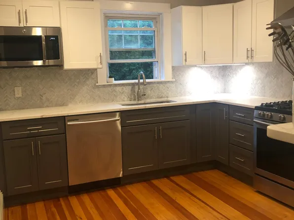 34 Lennon St #34, Providence, RI 02908