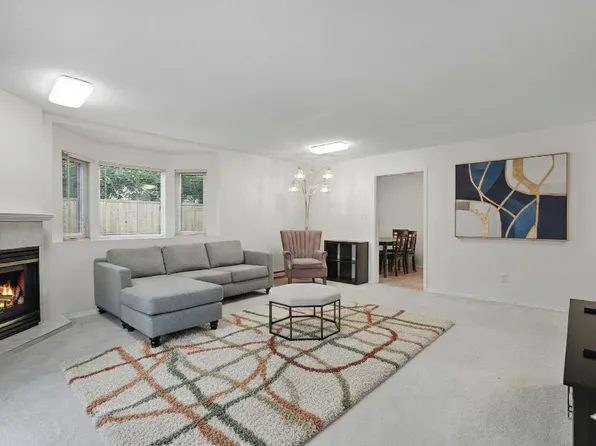 7901 13th Ave #5, Burnaby, BC V3N 2E8