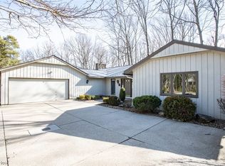 11967 Bluffside Pl, Strongsville, OH