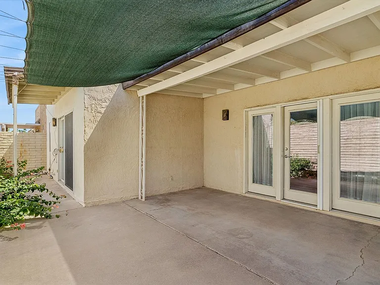 5208 N 78th Way — Photo 27