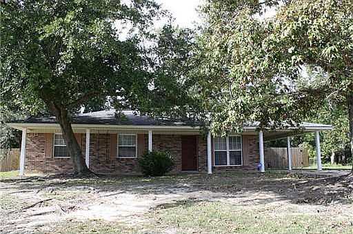 1st image of 111 Evergreen Dr