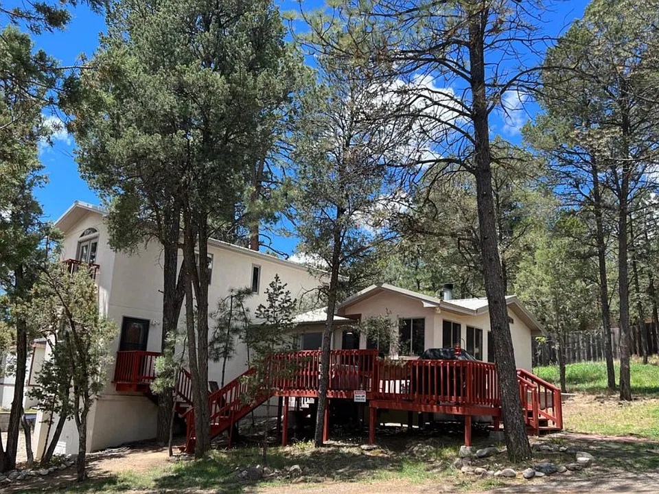 110 War Bow Rd