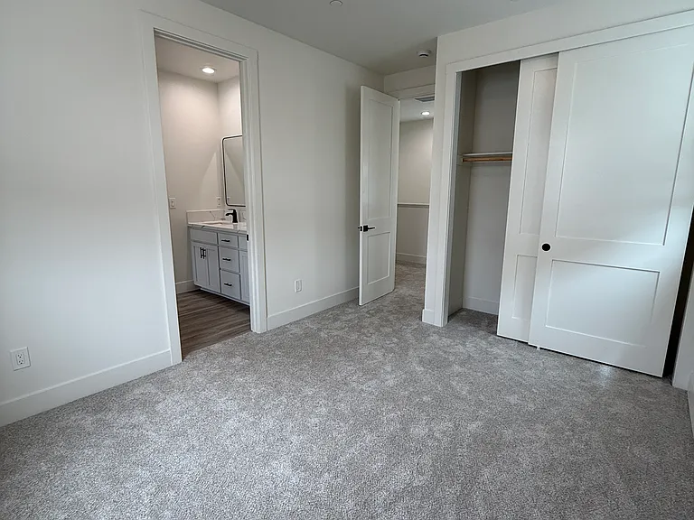 4410 Redstart Ln — Photo 7