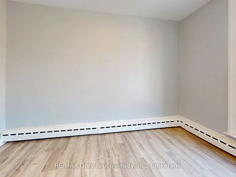 844 2nd Ave E #6 — Photo 7